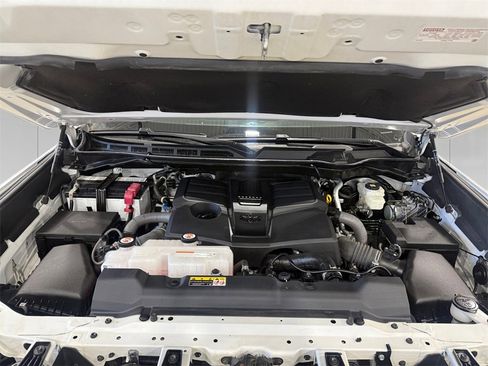 Used 2022 Toyota Tundra SR5 w/ SR5 Premium Package image 19