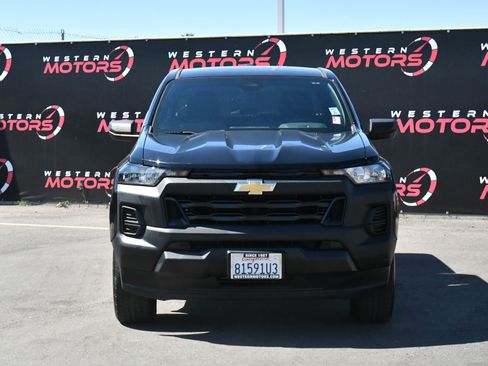 Used 2023 Chevrolet Colorado W/T image 2