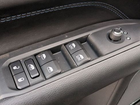 New 2026 Jeep Compass Limited image 11