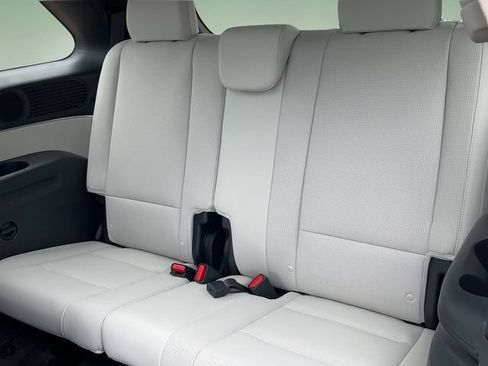 Used 2026 Hyundai Palisade Calligraphy FWD image 16