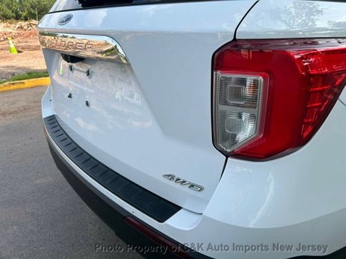 Used 2022 Ford Explorer XLT AWD/4WD image 24