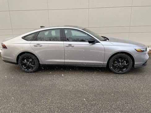 New 2025 Honda Accord SE image 8