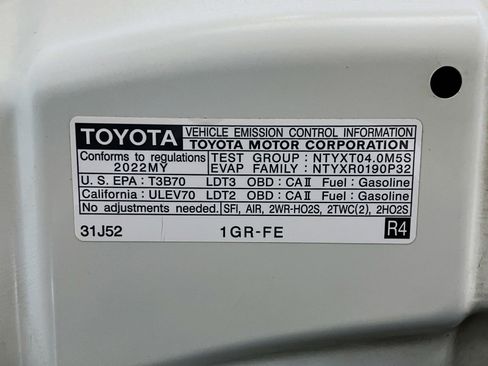 Used 2022 Toyota 4Runner SR5 Premium image 22