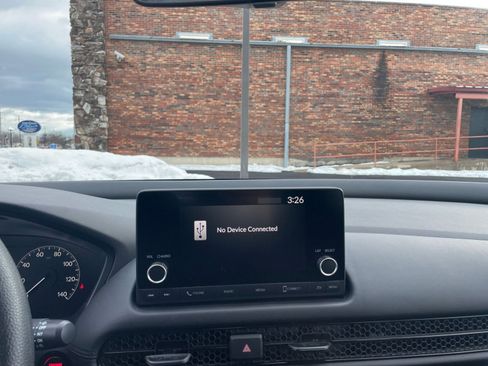 Used 2025 Honda HR-V LX image 17