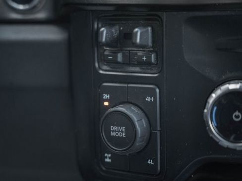 Used 2023 Ford F250 Lariat w/ Chrome Package image 29