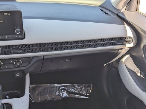 Certified 2025 Honda HR-V LX image 15