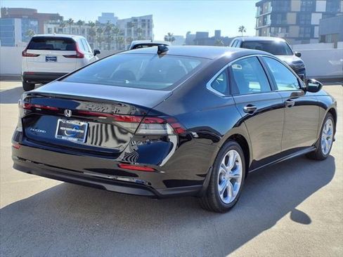 New 2025 Honda Accord LX image 4