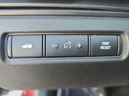 Used 2024 Nissan Altima 2.5 SV image 28