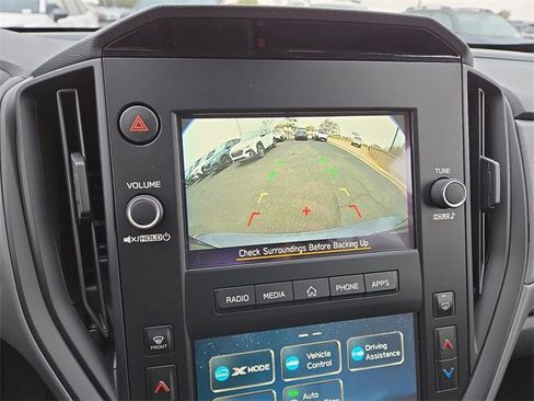 Used 2025 Subaru Crosstrek 2.0i image 12