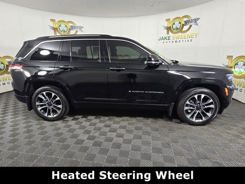 Used 2023 Jeep Grand Cherokee Overland w/ Luxury Tech Group IV AWD/4WD image 11