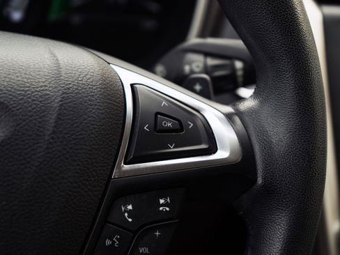 Used 2019 Ford Fusion SEL image 21