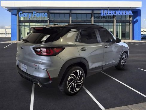 Used 2026 Chevrolet TrailBlazer RS w/ Driver Confidence Package FWD image 2