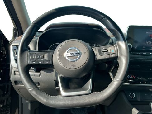 Used 2021 Nissan Rogue SV w/ Premium Package AWD/4WD image 12