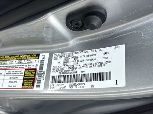 Used 2025 Toyota Sequoia SR5 w/ SR5 Premium Package image 38