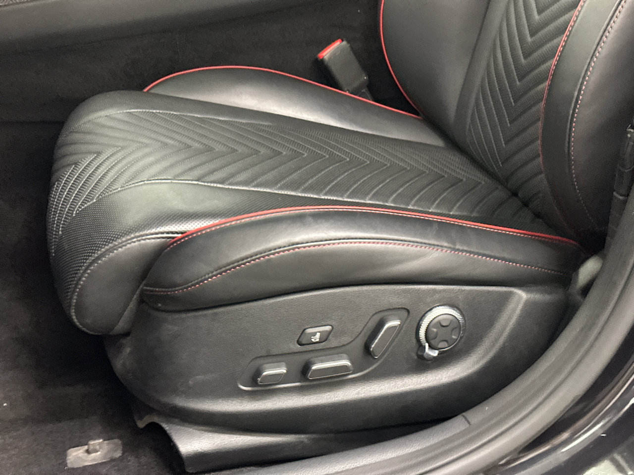 Used 2023 Genesis G80 3.5T Sport AWD/4WD image 14