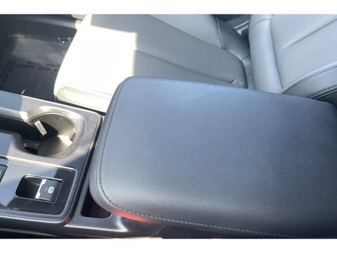 Certified 2026 Subaru Outback Premium AWD/4WD image 29