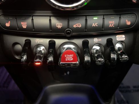 Used 2019 MINI Cooper S w/ Premium Package image 25