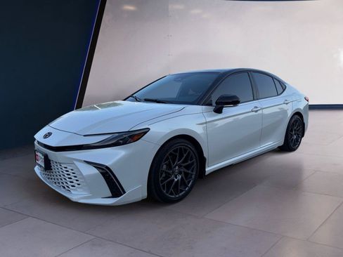 Used 2025 Toyota Camry XSE w/ Premium Package FWD image 1