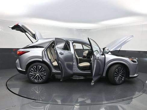 Used 2023 Lexus RX 350 Premium Plus w/ Cold Area Package FWD image 36