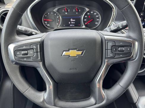 Used 2025 Chevrolet Blazer LT FWD image 30