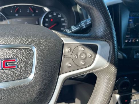 Used 2023 GMC Terrain SLE w/ Driver Convenience Package image 42