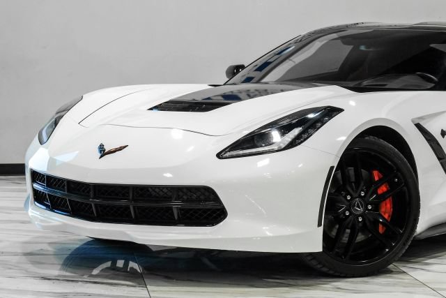 Used 2015 Chevrolet Corvette Stingray Coupe w/ 2LT Preferred Equipment Group RWD image 6