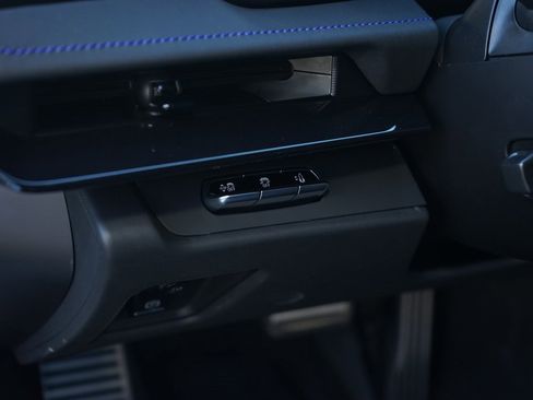 Used 2026 Chevrolet Corvette ZR1 w/ ZR1 Carbon Fiber Aero Package image 13