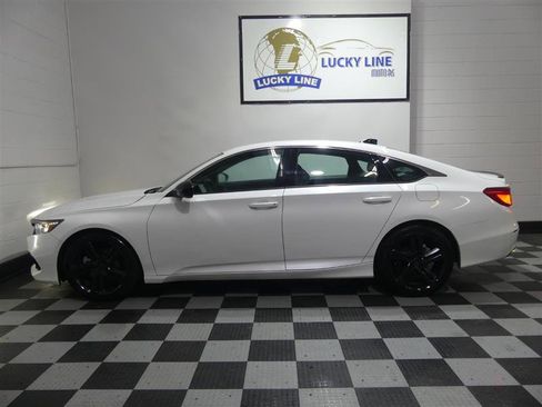Used 2021 Honda Accord Sport image 7