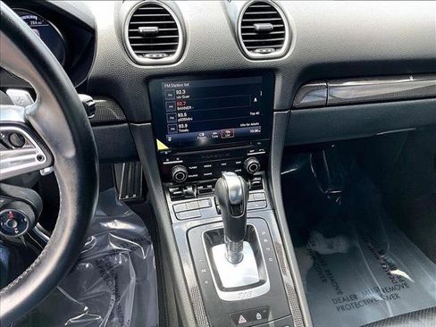 Used 2019 Porsche 718 Cayman S RWD image 8