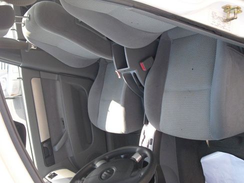 Used 2006 Suzuki Forenza Sedan image 4