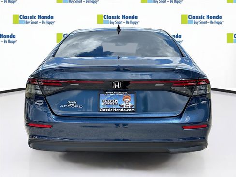 Certified 2025 Honda Accord SE image 7