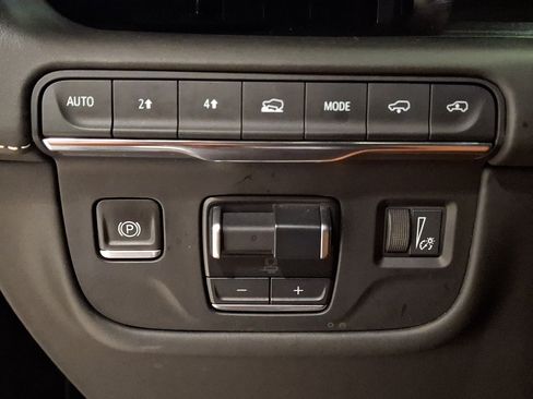 Used 2023 Cadillac Escalade Sport Platinum AWD/4WD image 33