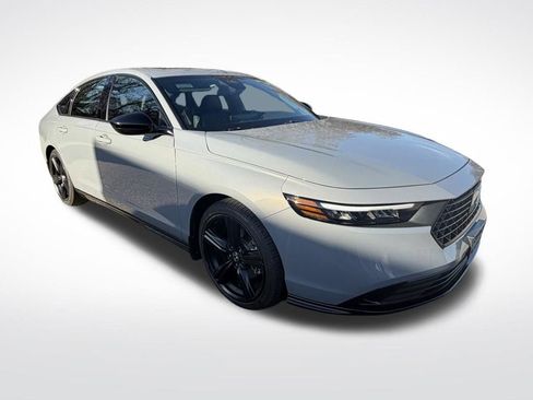 Used 2025 Honda Accord Sport image 10