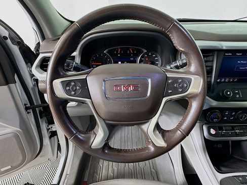 Used 2020 GMC Acadia SLT w/ Premium Package FWD image 11