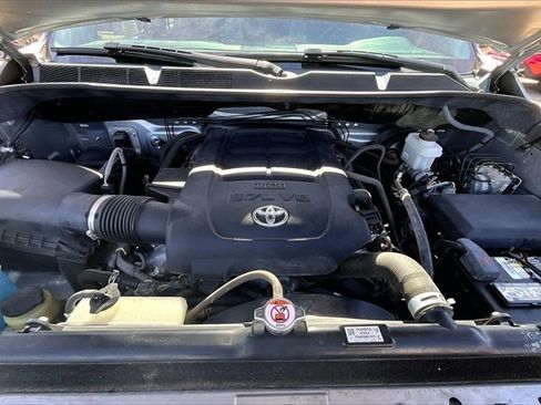Used 2019 Toyota Tundra SR5 w/ SR5 Upgrade Package image 9