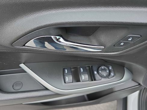 Used 2024 Chevrolet Trax RS image 15