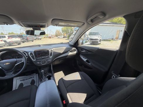 Used 2019 Chevrolet Malibu LT image 22