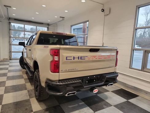 Used 2022 Chevrolet Silverado 1500 Custom Trail Boss image 3