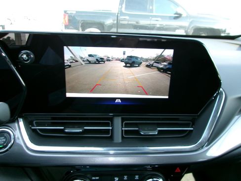 New 2026 Chevrolet Trax ACTIV w/ Sunroof Package image 20