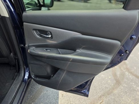 Used 2023 Nissan Murano SV AWD/4WD image 10
