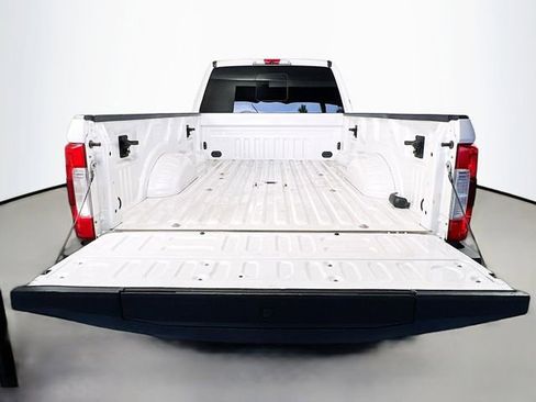 Used 2019 Ford F350 Lariat w/ Lariat Ultimate Package image 6