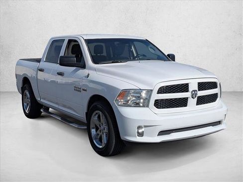 Used 2017 RAM 1500 Express image 3