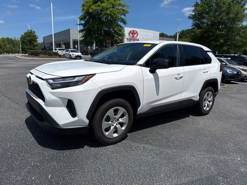 Used 2023 Toyota RAV4 LE FWD image 2