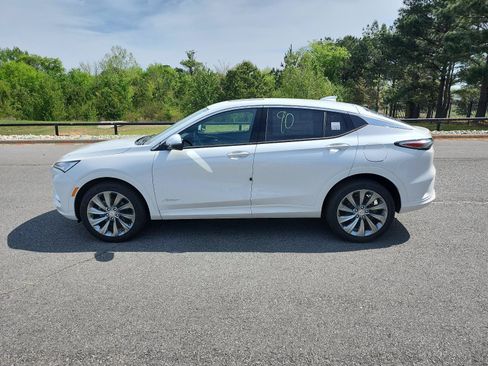 New 2026 Buick Envista Avenir FWD image 2