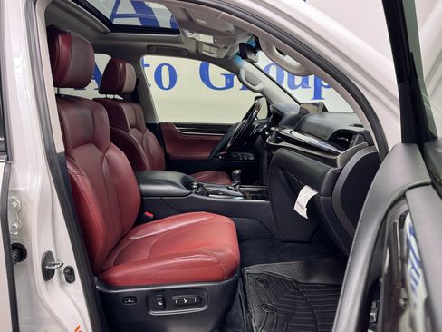 Used 2016 Lexus LX 570 LX 570 Sport Utility 4D image 11