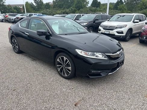 Used 2017 Honda Accord EX-L image 2