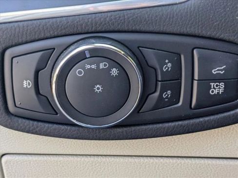 Used 2022 Ford Edge Titanium w/ Equipment Group 301A image 10