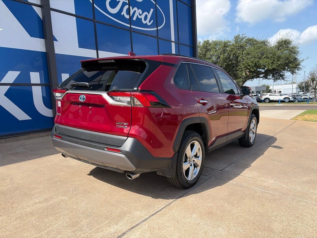 Used 2021 Toyota RAV4 Limited AWD/4WD image 6