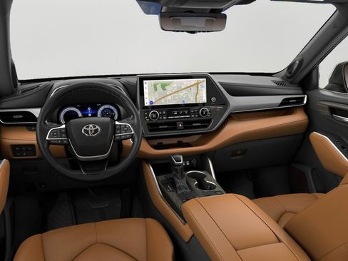 New 2026 Toyota Highlander Platinum image 9