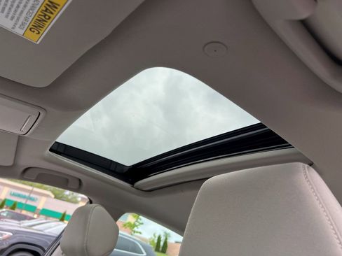 Used 2024 Honda Accord EX image 17